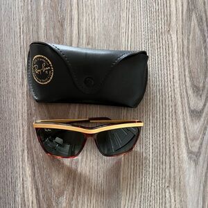 Authentic Vintage Ray-Ban Sunglasses Baush & Lomb Gold Bar & Brown. Excellent.C